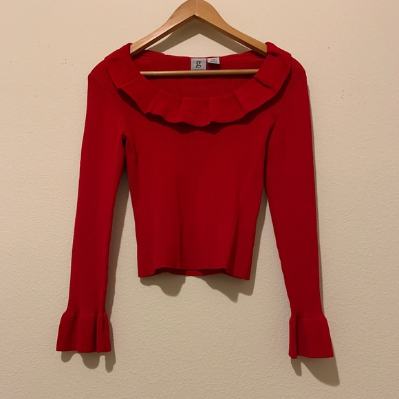 Red Long-Sleeve Ruffled Crop Top (Ribbed) - Picture 3 of 14